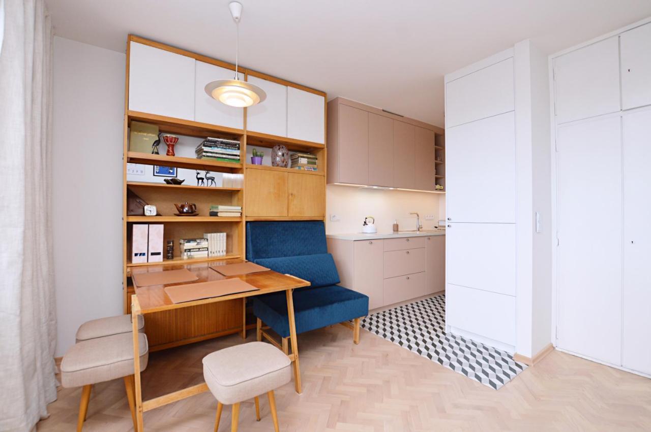 Apartment 1965